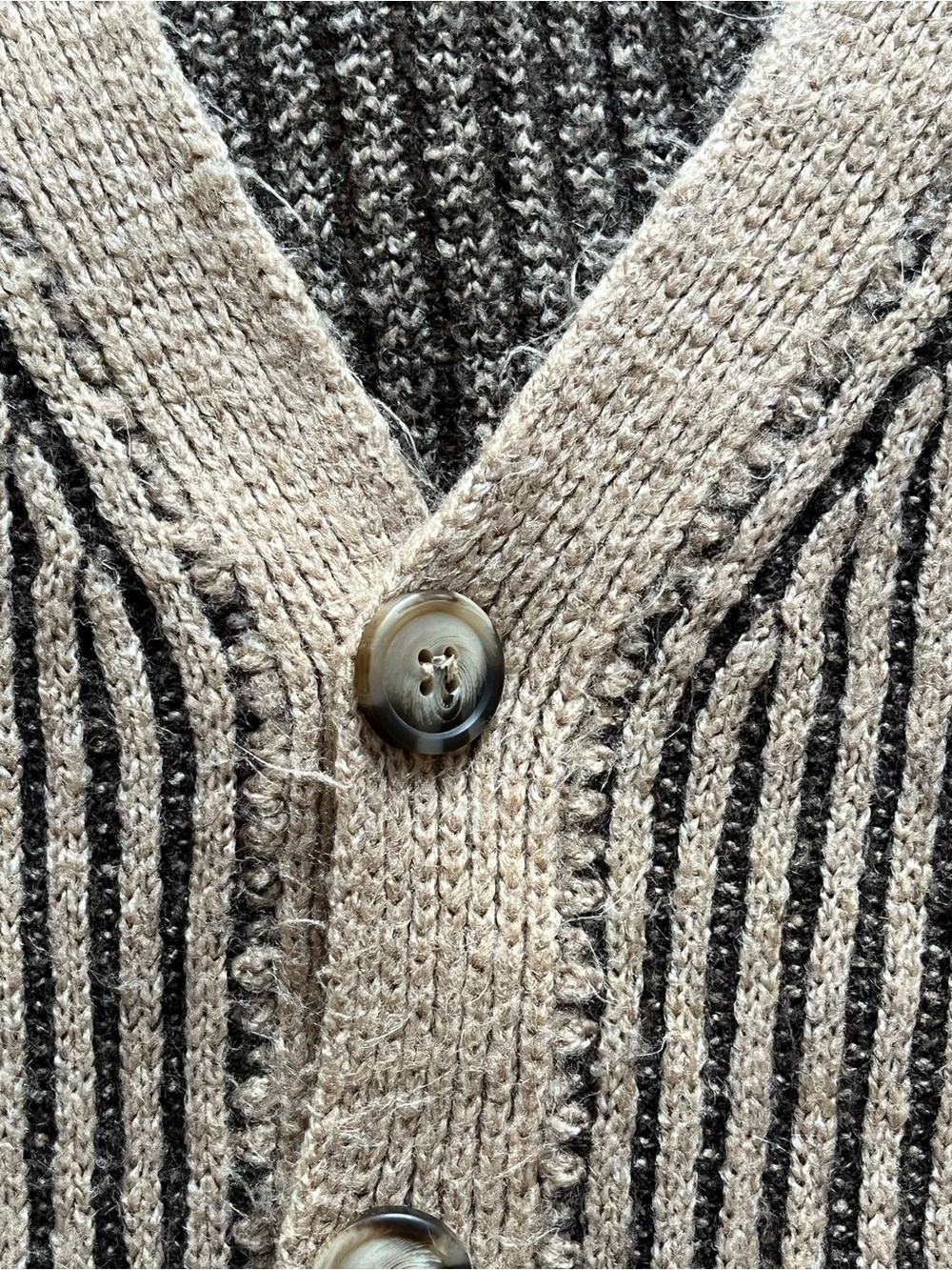 ASOS Striped V-Neck Button Cardigan - Picture 6 of 8